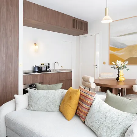 Oniri - Serviced Eiffel Tower - Rue D'augereau Апартаменты *