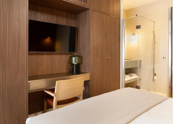 Oniri - Serviced Eiffel Tower - Rue D'augereau Apartment *