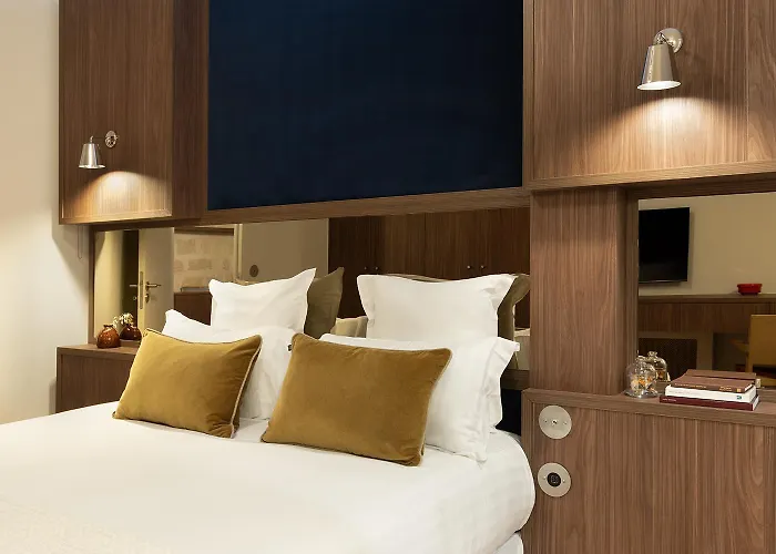 Oniri - Serviced Eiffel Tower - Rue D'augereau Apartment *