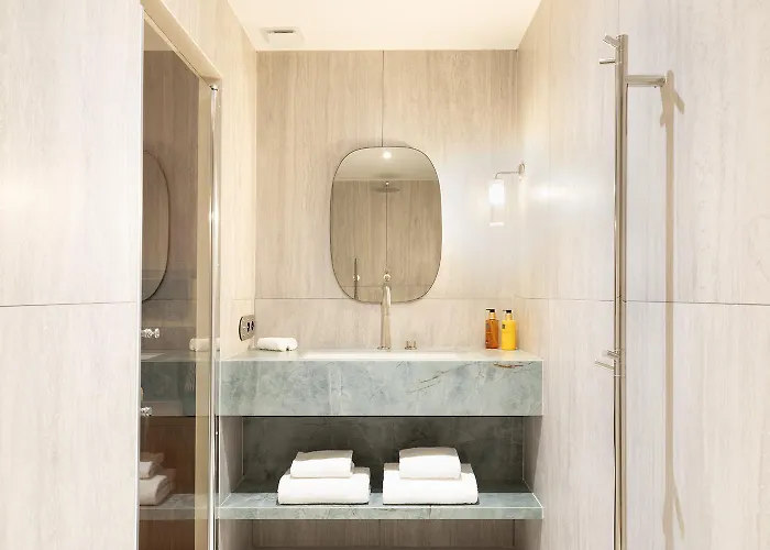 Oniri - Serviced Eiffel Tower - Rue D'augereau Apartment *