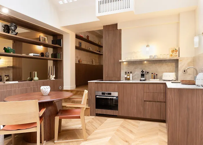 Oniri - Serviced Eiffel Tower - Rue D'augereau Apartment Paris