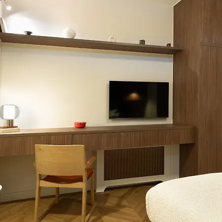 Oniri - Serviced Eiffel Tower - Rue D'augereau Apartament