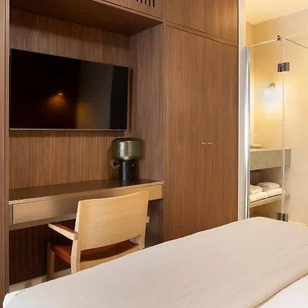 Oniri - Serviced Eiffel Tower - Rue D'augereau Apartmán *