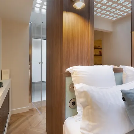 Oniri - Serviced Eiffel Tower - Rue D'augereau Apartmán *